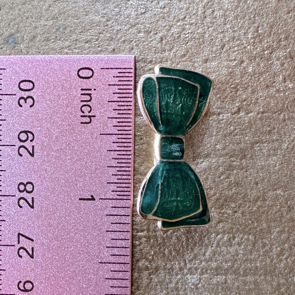 Vintage Petite Teal Green Enamel Bow Brooch Pin Gold Tone - Picture 8 of 8